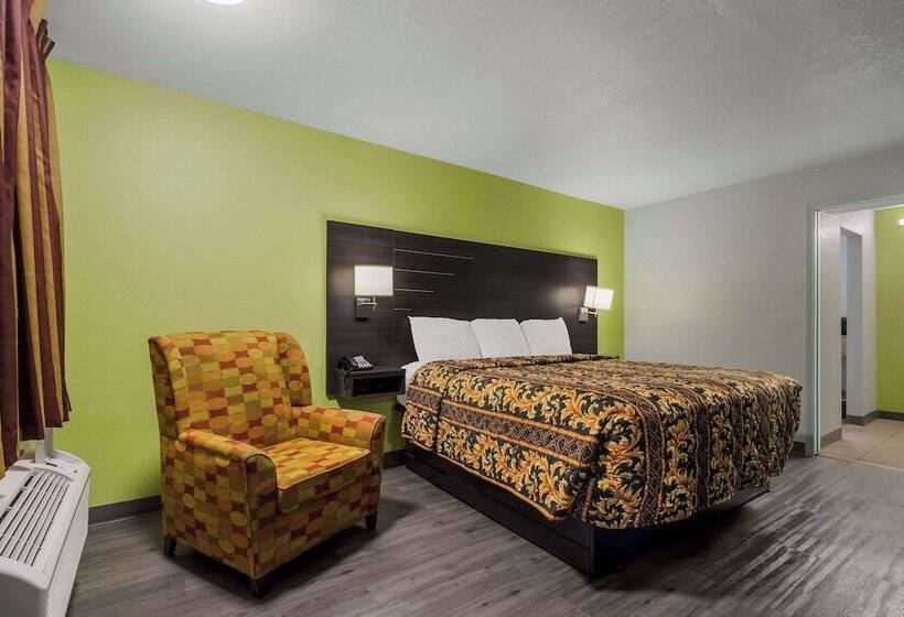 فندق Rodeway Inn Conference Center