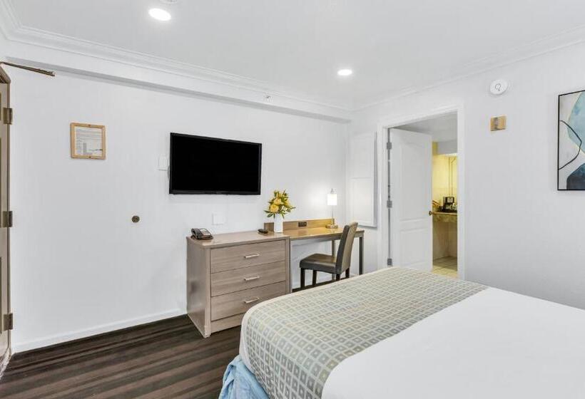 Napa Valley Hotel & Suites