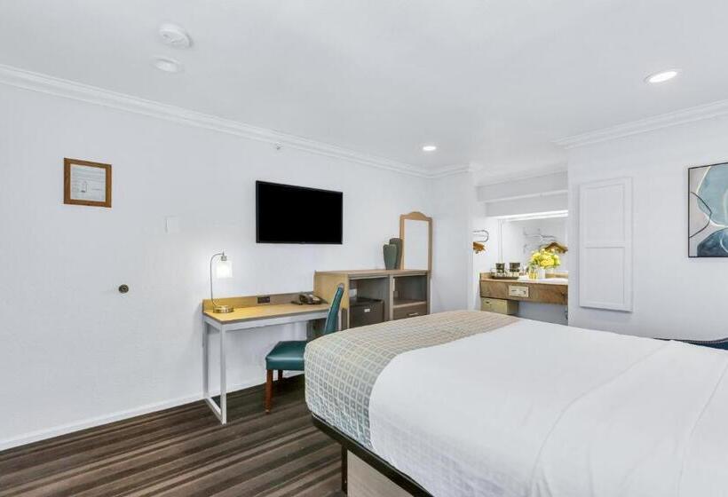 Napa Valley Hotel & Suites