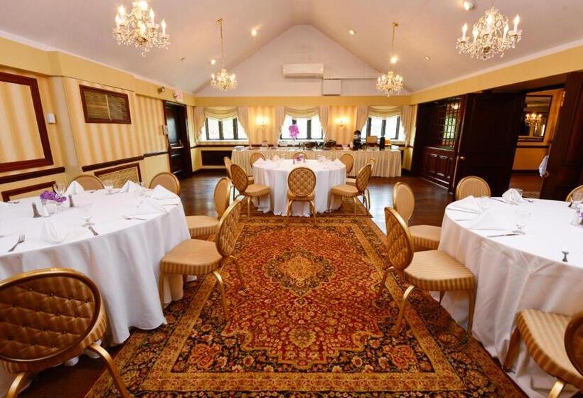 هتل Nassau Inn