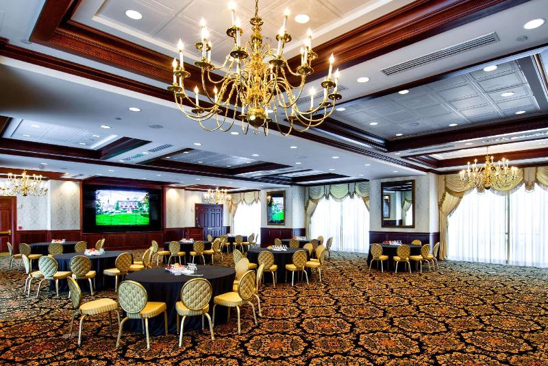 Отель Nassau Inn