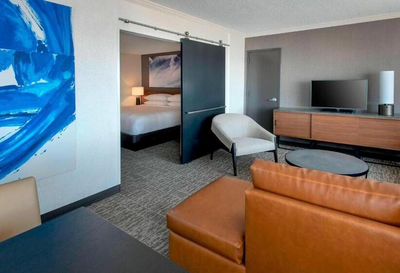 ホテル Newark Liberty International Airport Marriott