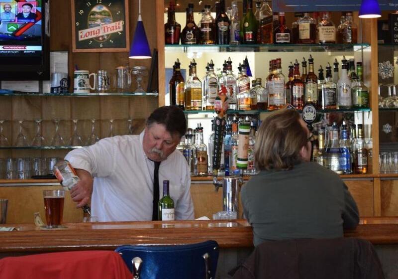 Отель North Star Lodge And Resort