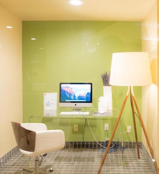 فندق Oakland Airport Executive