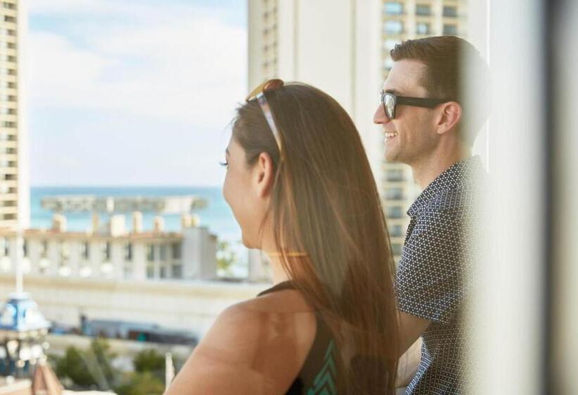 فندق Outrigger Waikiki Paradise