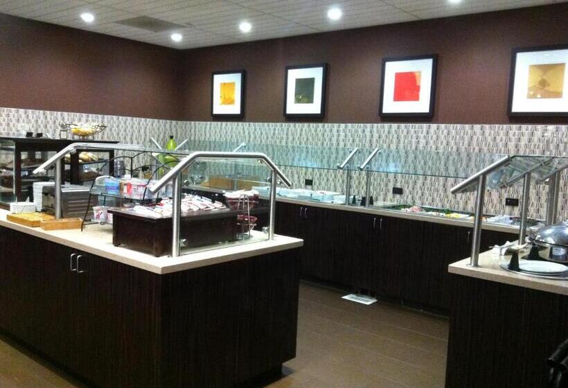 Ontario Airport Hotel & Conference Center