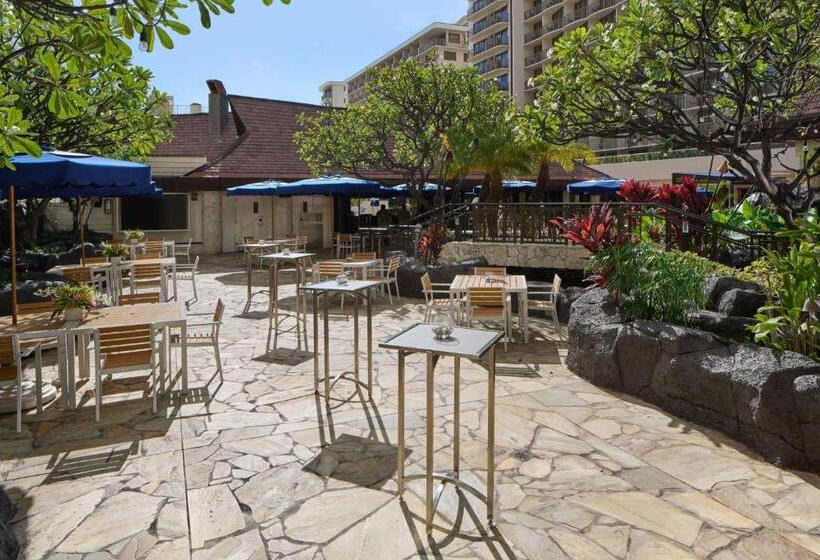 בית מלון כפרי Outrigger Reef Waikiki Beach Resort