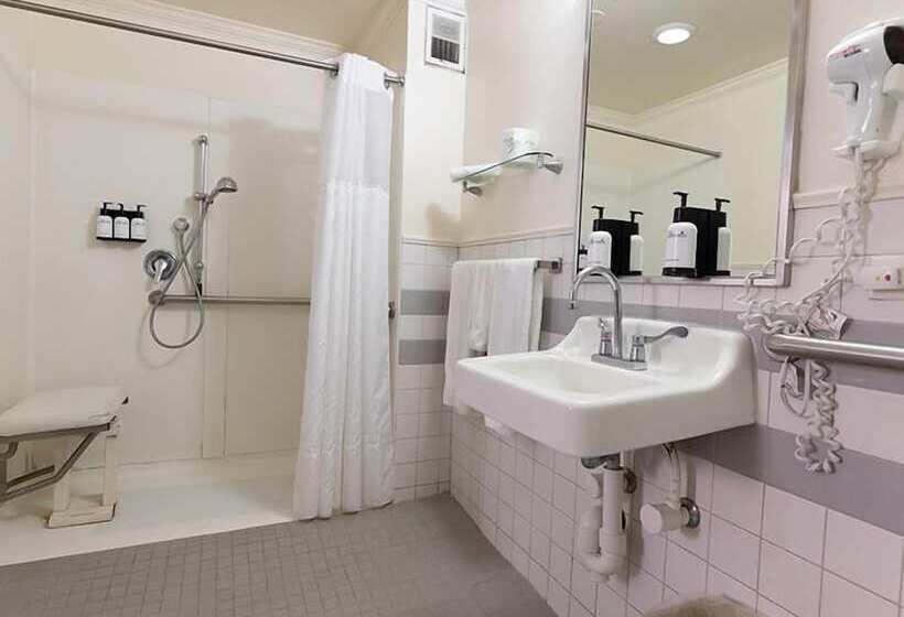 فندق Pacific Marina Inn