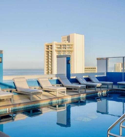 호텔 Pacific Monarch