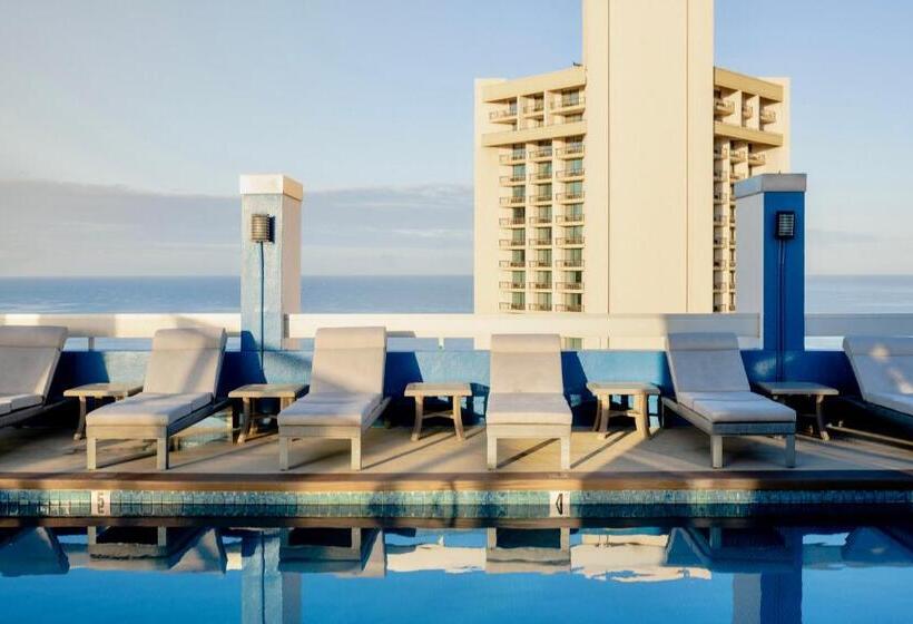 호텔 Pacific Monarch