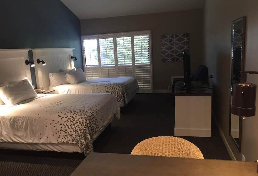 ホテル Pacific Shores Inn