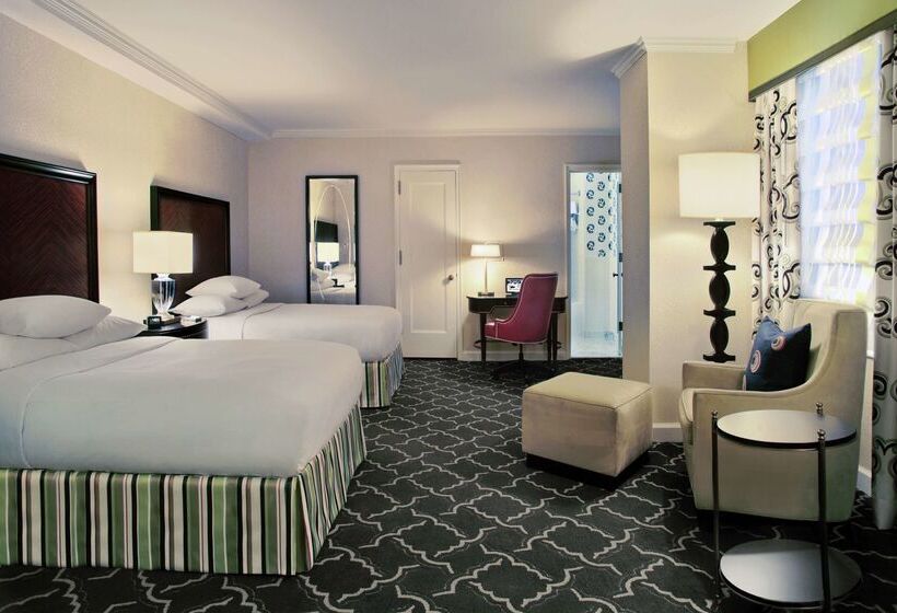 هتل Palmer House A Hilton