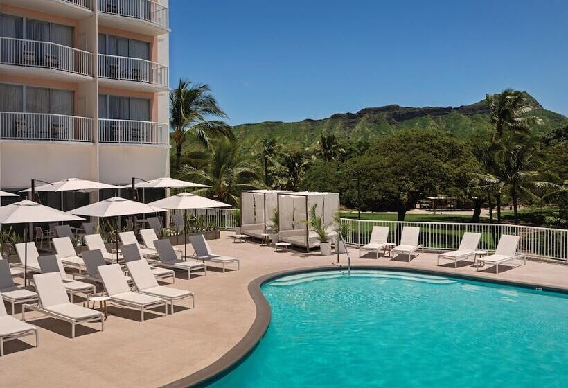 בית מלון כפרי Park Shore Waikiki
