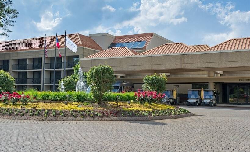 Hilton Peachtree City Atlanta Hotel & Conference Center