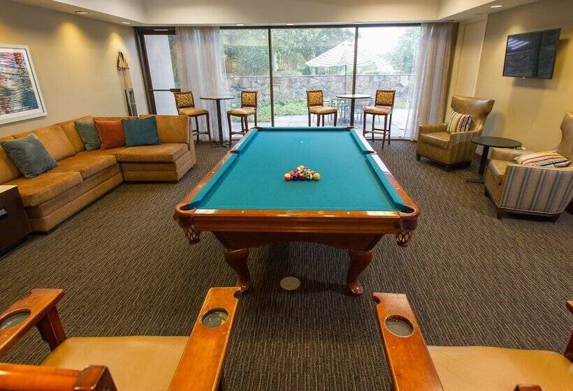 Hilton Peachtree City Atlanta Hotel & Conference Center