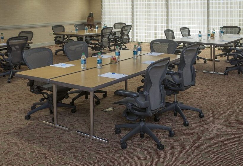 Hilton Peachtree City Atlanta Hotel & Conference Center