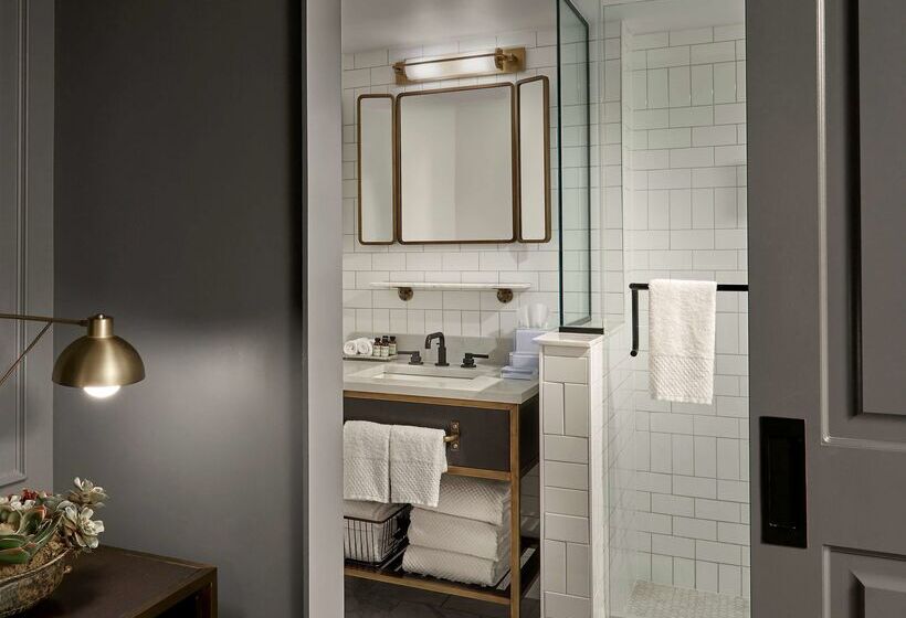 فندق Phillips Kansas City Curio Collection By Hilton