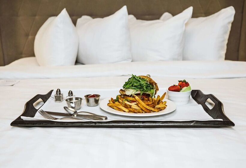 فندق Phillips Kansas City Curio Collection By Hilton