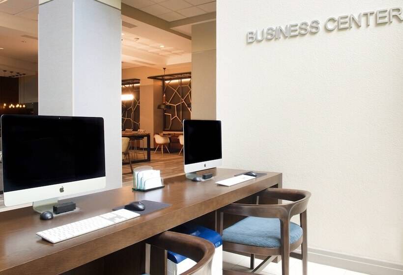 ホテル Pittsburgh Airport Marriott