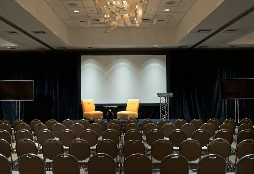 ホテル Pittsburgh Airport Marriott