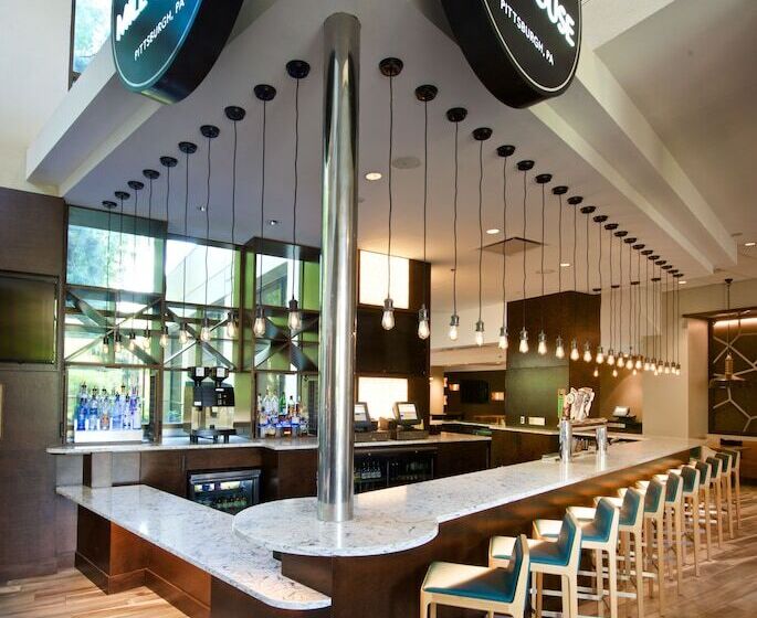 ホテル Pittsburgh Airport Marriott