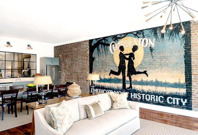 בית מלון כפרי Planters Inn  Charleston