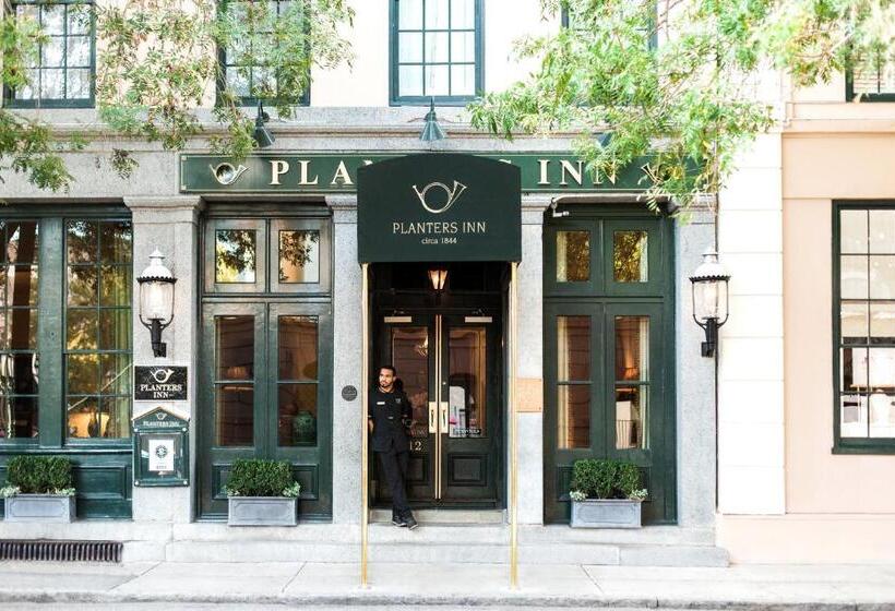 בית מלון כפרי Planters Inn  Charleston