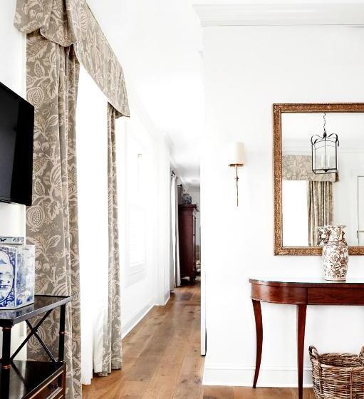 בית מלון כפרי Planters Inn  Charleston