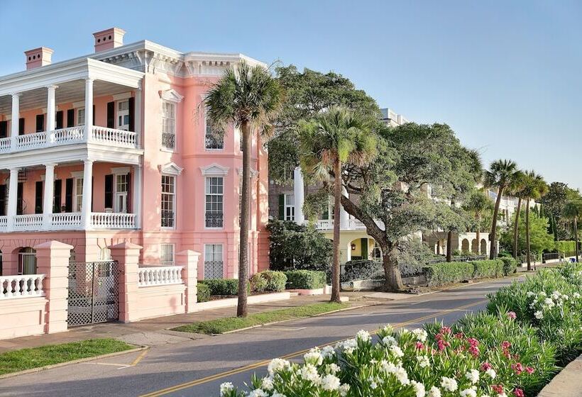 בית מלון כפרי Planters Inn  Charleston