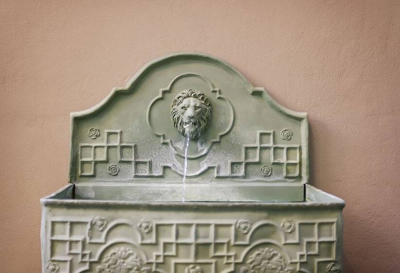 בית מלון כפרי Planters Inn  Charleston