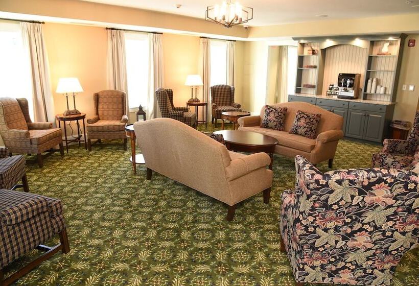 فندق Publick House Historic Inn And Country Motor Lodge