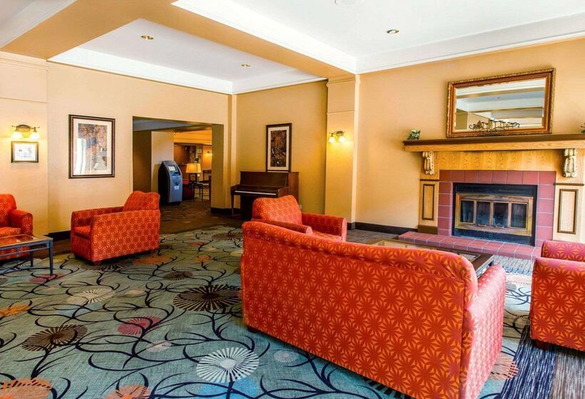 בית מלון כפרי Quality Inn And Conference Center Greeley Downtown