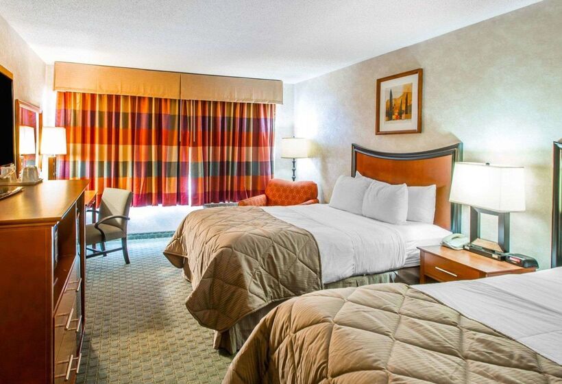 בית מלון כפרי Quality Inn And Conference Center Greeley Downtown