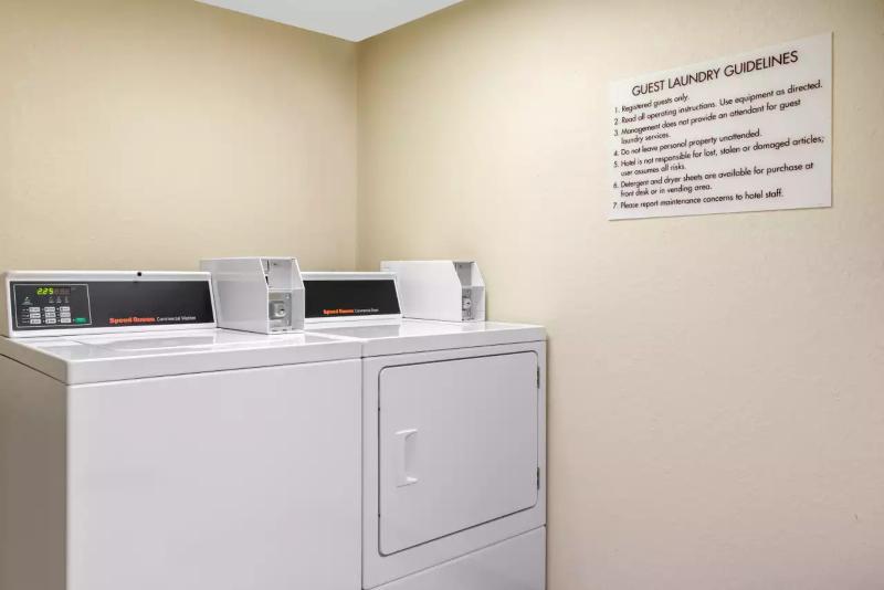 فندق Quality Inn And Conference Center