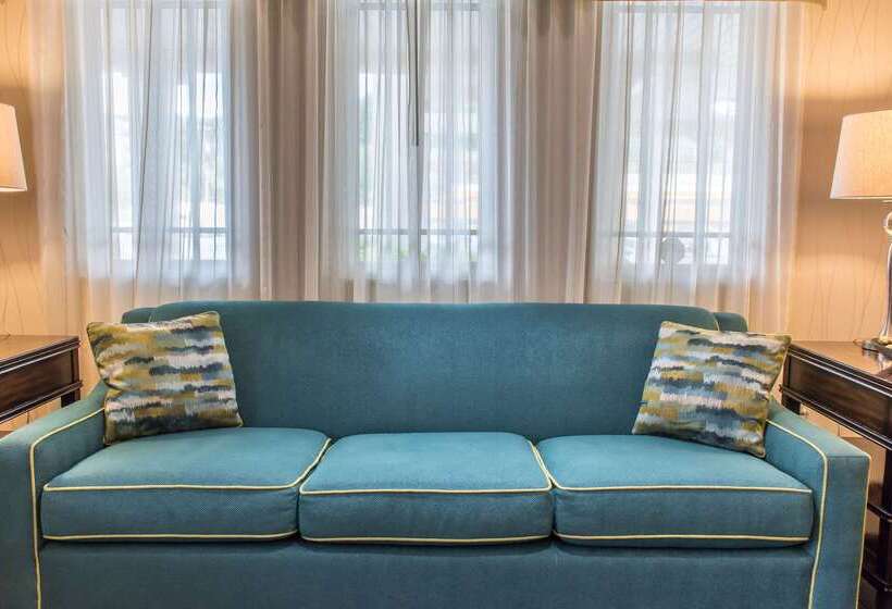 فندق Quality Inn