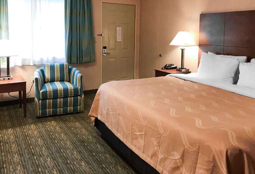 فندق Quality Inn