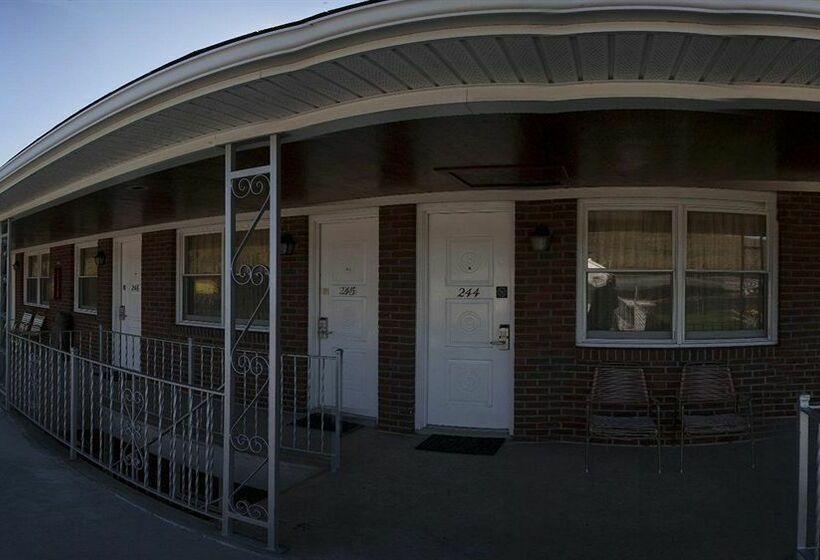 فندق Quality Inn Breeze Manor