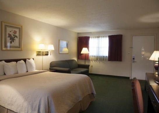 فندق Quality Inn Breeze Manor
