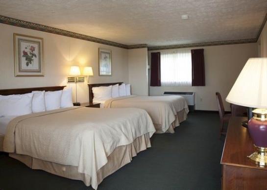فندق Quality Inn Breeze Manor