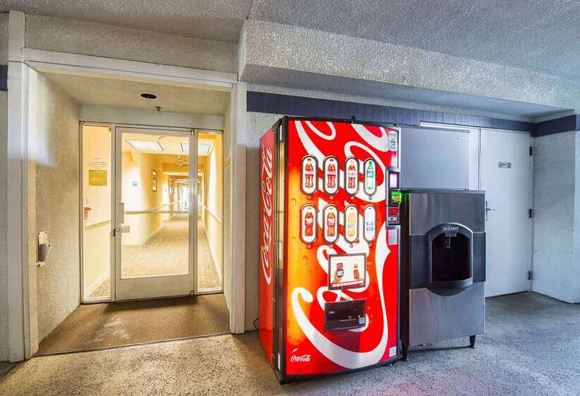 호텔 Quality Inn Fresno Yosemite Airport