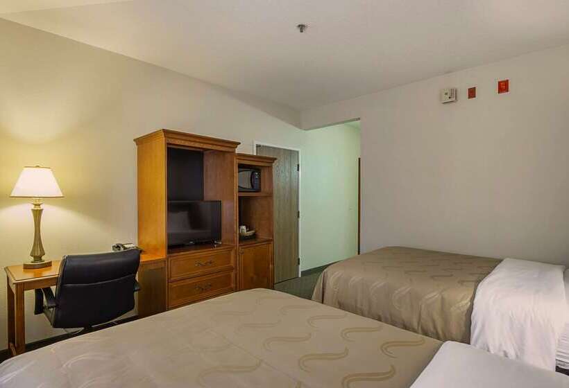 호텔 Quality Inn Fresno Yosemite Airport