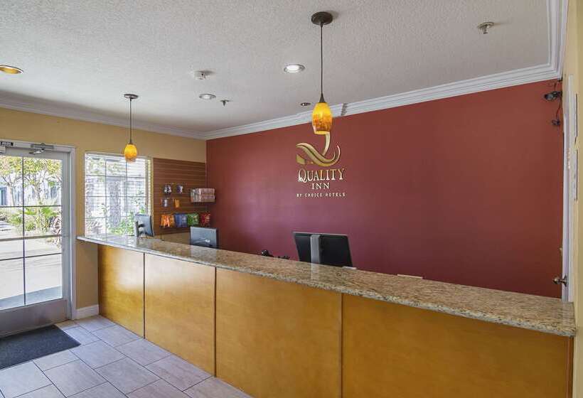 호텔 Quality Inn Fresno Yosemite Airport