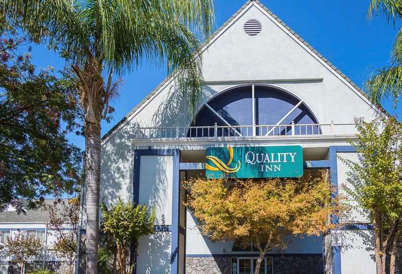 호텔 Quality Inn Fresno Yosemite Airport