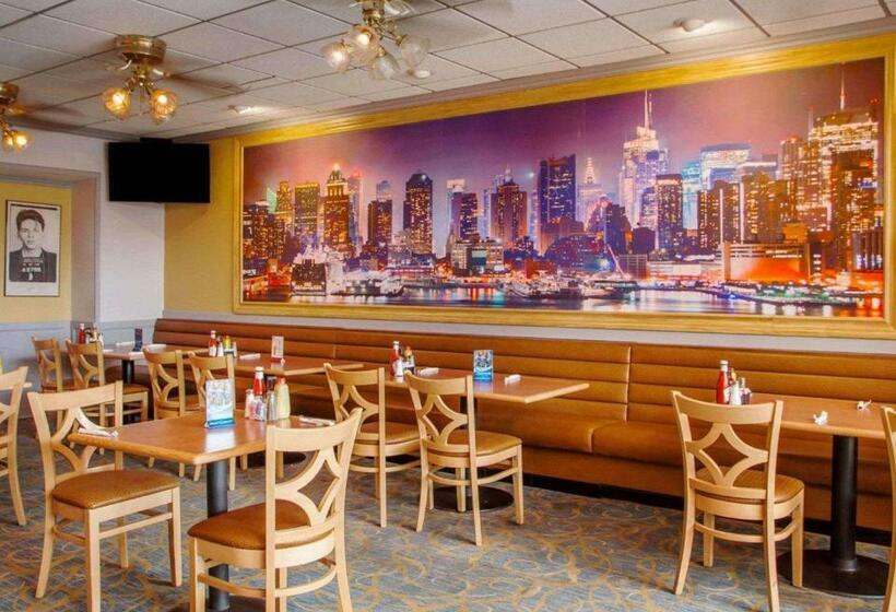 فندق Quality Inn Meadowlands