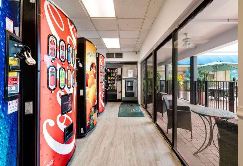 בית מלון כפרי Quality Inn Miami South