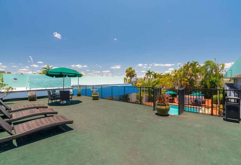 בית מלון כפרי Quality Inn Miami South