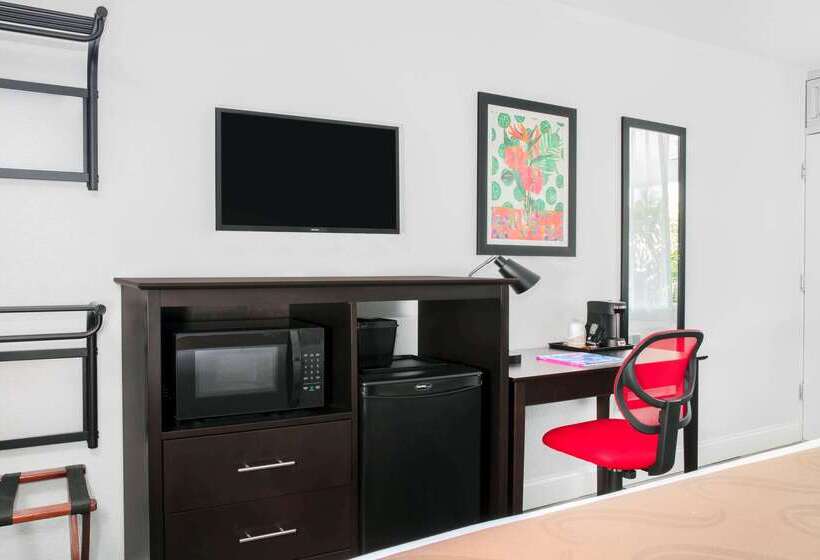 בית מלון כפרי Quality Inn Miami South