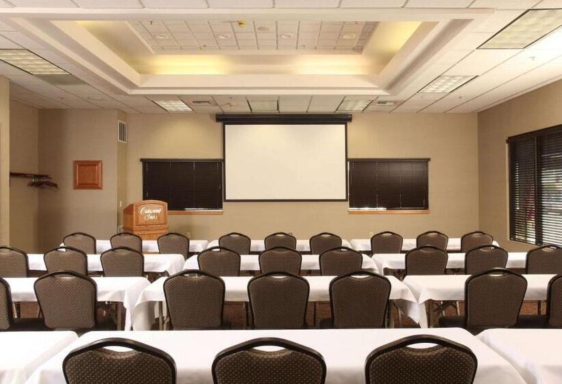 酒店 Quality Inn Oakwood