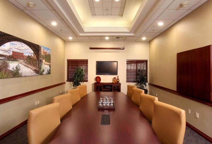 酒店 Quality Inn Oakwood