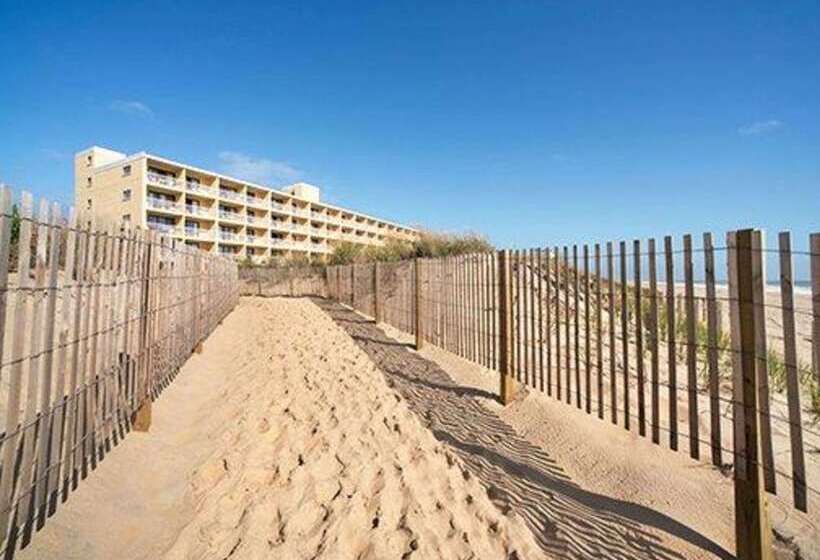 בית מלון כפרי Quality Inn Oceanfront